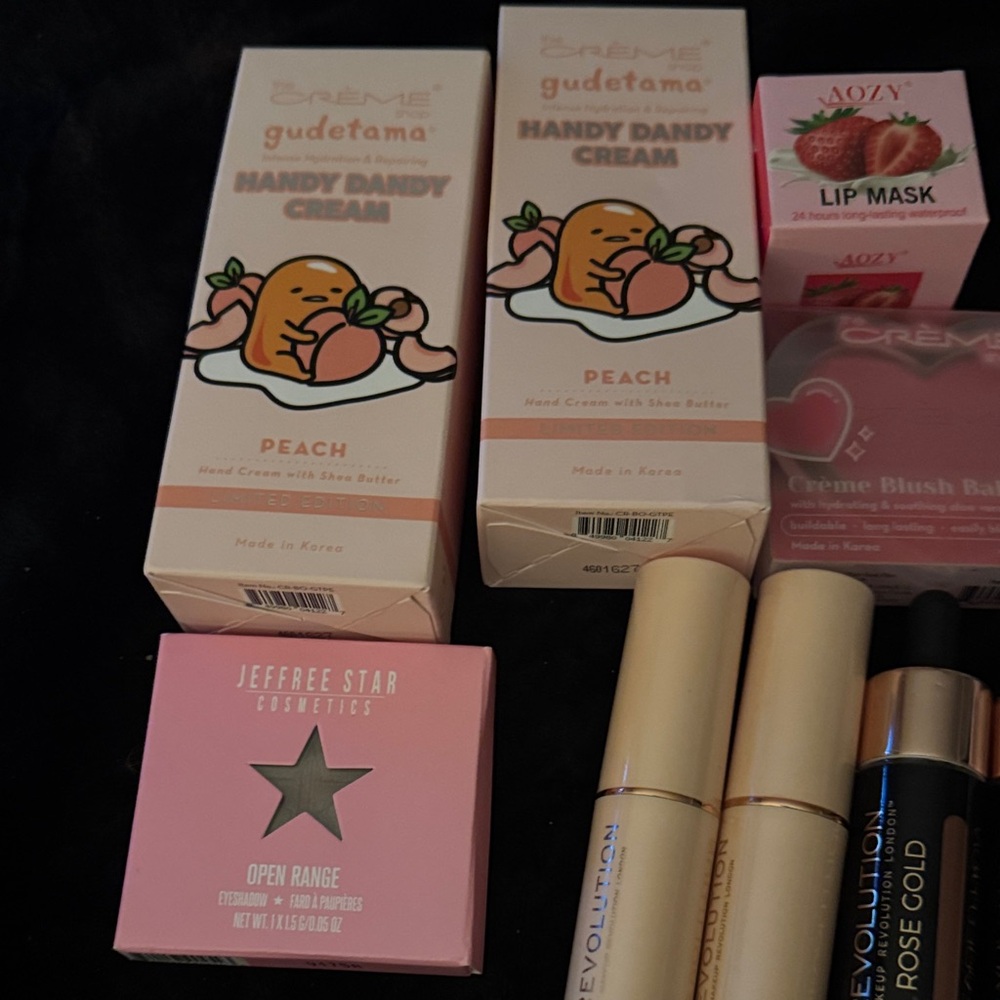 Makeup bundle - Picture 2 of 7